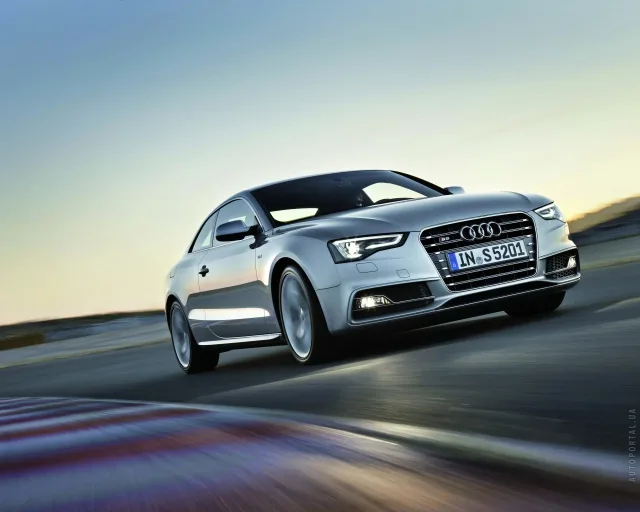 Audi S5 2012 купе — 5