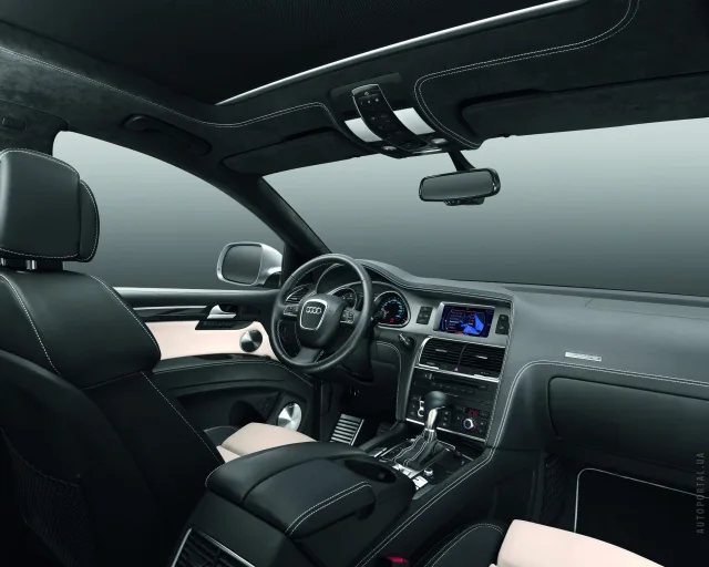 Audi Q7 2006 кросовер — 15