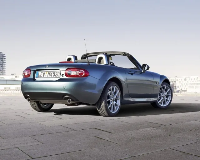 Mazda MX-5 2012 (Мазда МХ-5) кабриолет — 21
