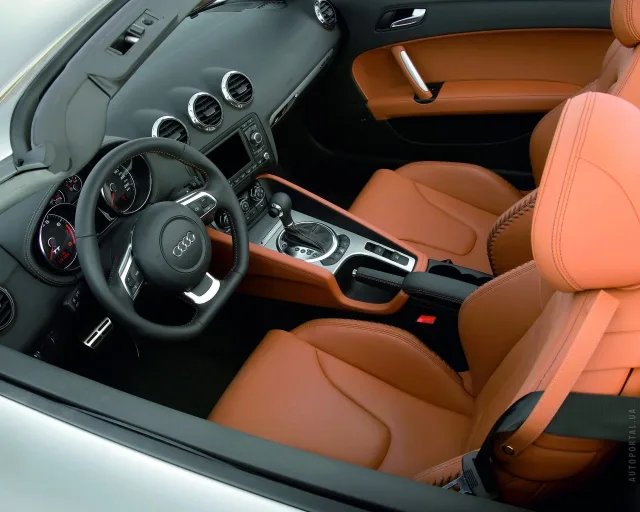 Audi TT Roadster кабріолет — 2