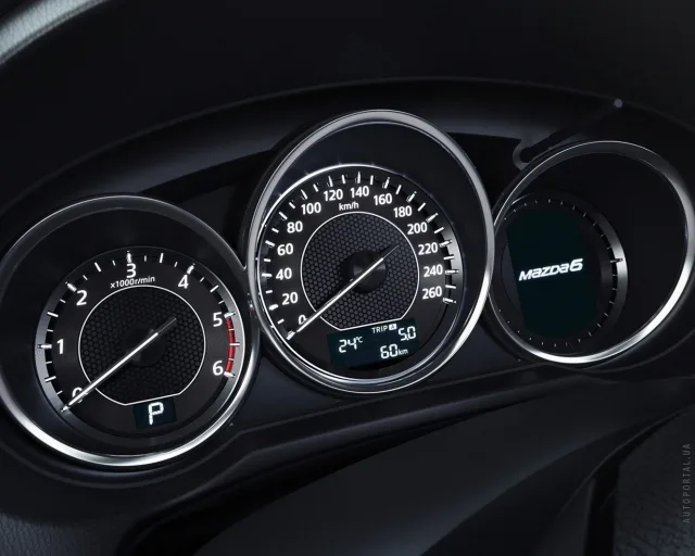 Mazda 6 Wagon 2.0 AT Touring — 12