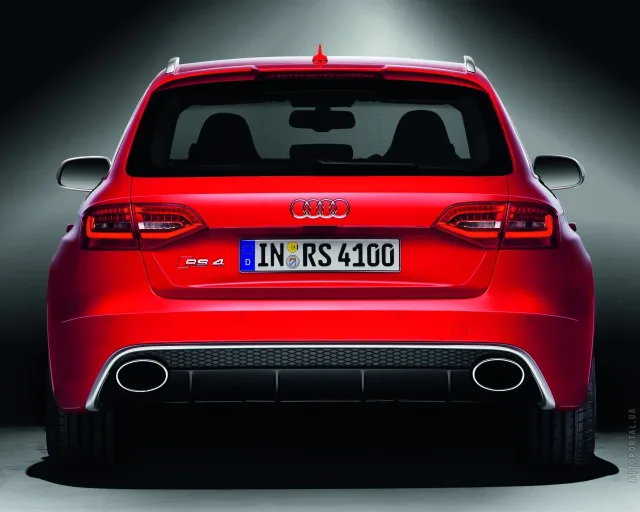 Audi RS4 Avant 2013 універсал — 22