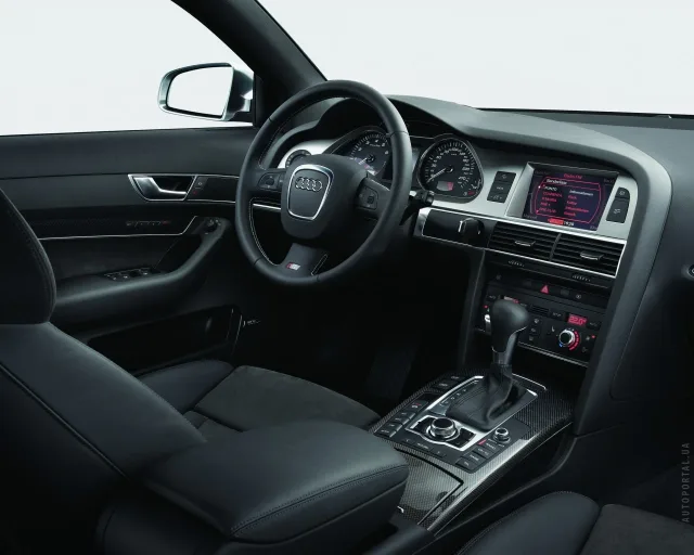 Audi S6 5.2 AT — 8