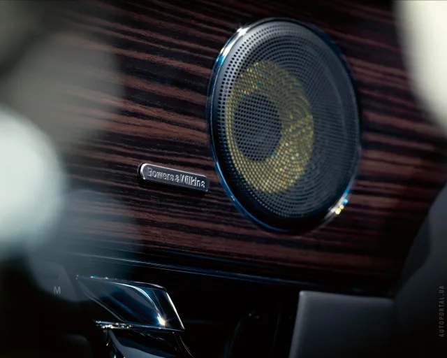 Jaguar XJ (Ягуар Икс Джей) седан — 17