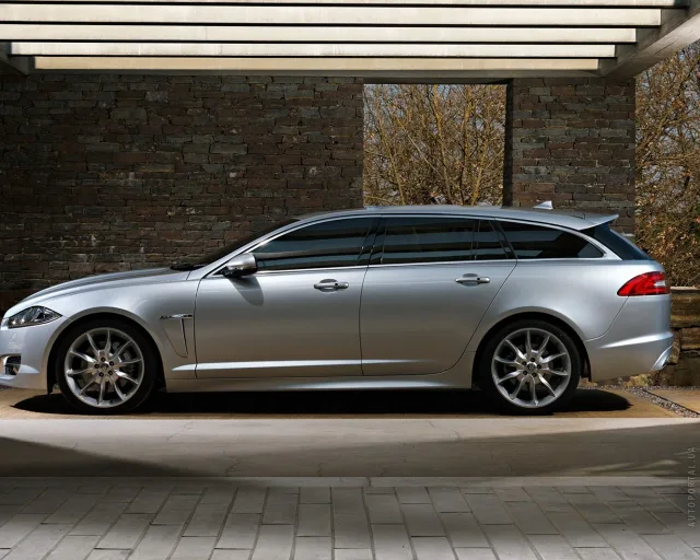 Jaguar XF Sportbrake 2012 station wagon — 11