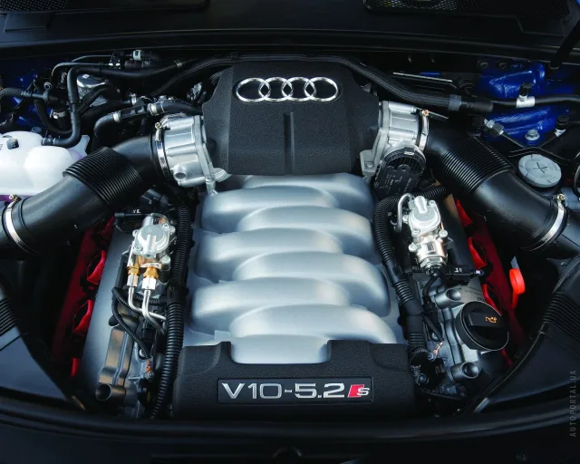Audi S6 5.2 AT — 23