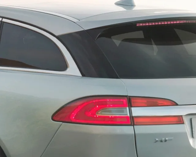 Jaguar XF Sportbrake 2012 station wagon — 18