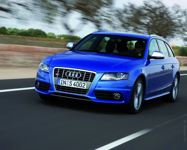 Audi S4 Avant (Ауди С4 Авант) универсал — 23