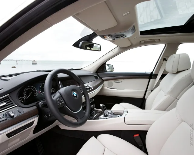 BMW 5 Series Gran Turismo хетчбек — 23