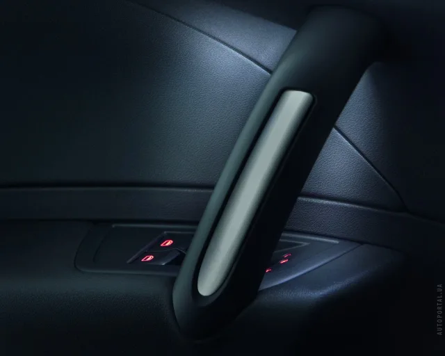 Audi A1 2011 (Ауди А1) хэтчбек — 12