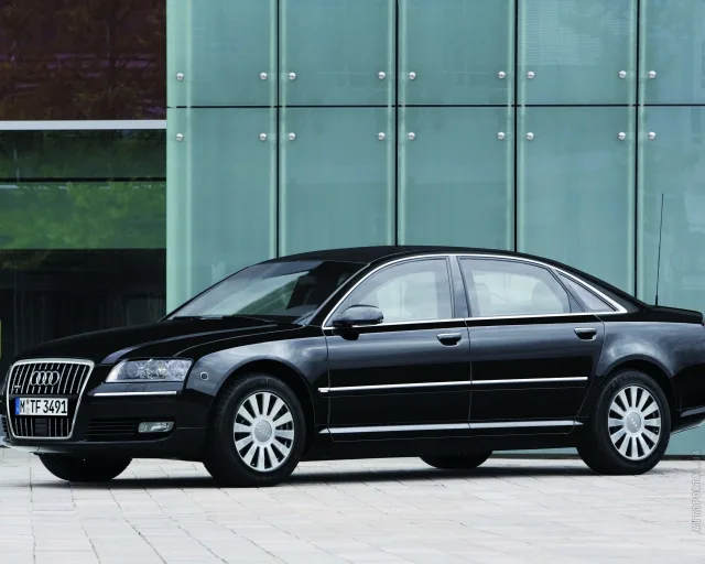 Audi A8 4,2 quattro — 14