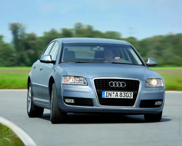 Audi A8 4,2 quattro — 22