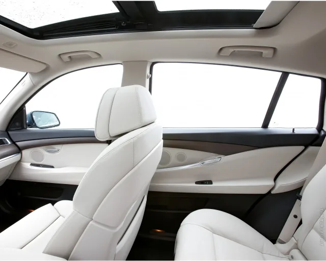 BMW 5 Series Gran Turismo хетчбек — 14