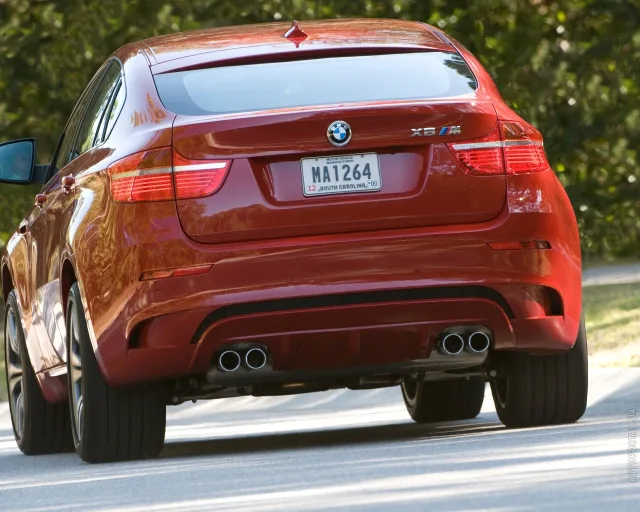 BMW X6 M 4.4 AT — 19