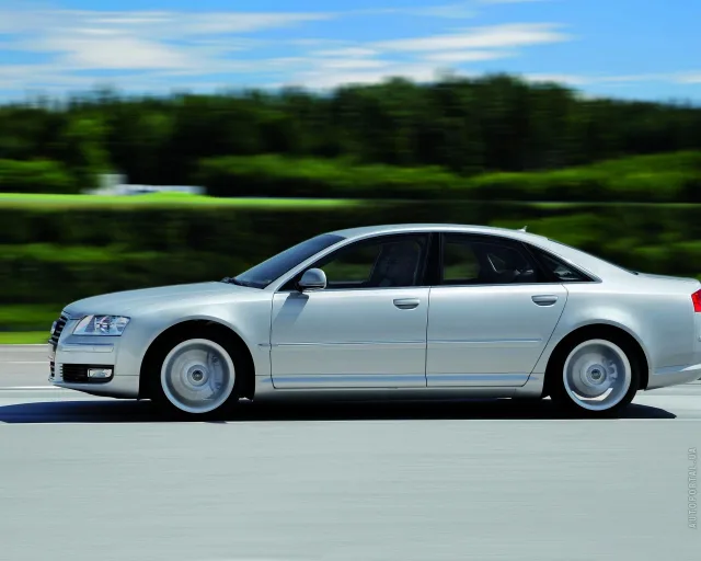 Audi A8 4,2 quattro — 16