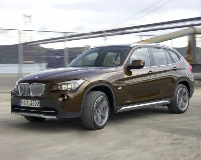 BMW X1 xDrive2.0i MT — 2