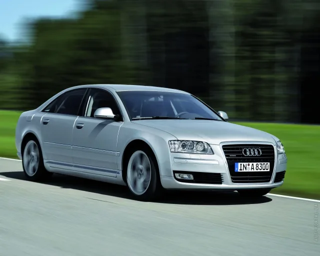 Audi A8 4,2 quattro — 21