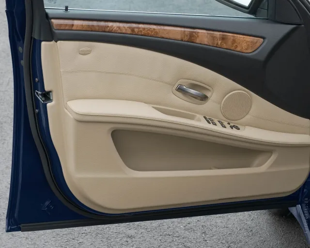BMW 5 Series Touring E60 (БМВ 5 Серии Туринг) универсал — 14