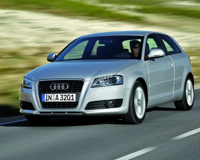 Audi A3 2009 (Ауди А3) 3-х дверный хэтчбек — 15