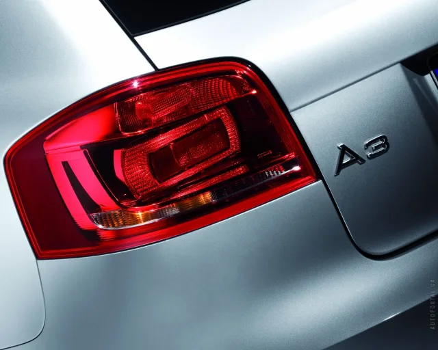 Audi A3 2009 (Ауди А3) 3-х дверный хэтчбек — 23
