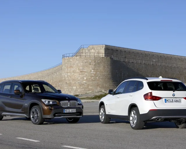 BMW X1 xDrive2.0i MT — 17