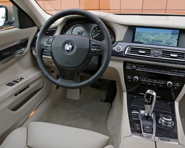 BMW 730d AT — 20