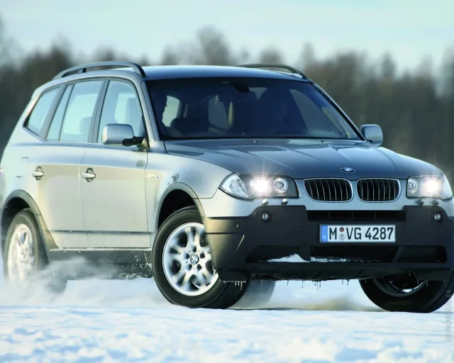 BMW X3 2004 кросовер — 23