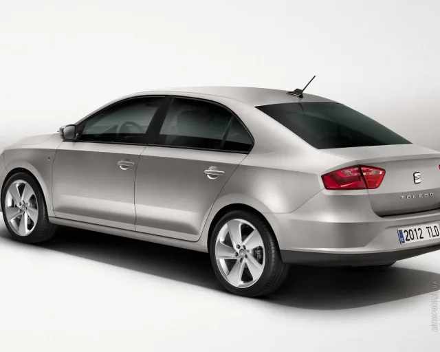 SEAT Toledo 1.6 TDI MT Reference — 5