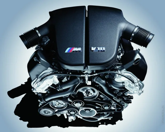 BMW M5 E60 (БМВ М5) седан — 8