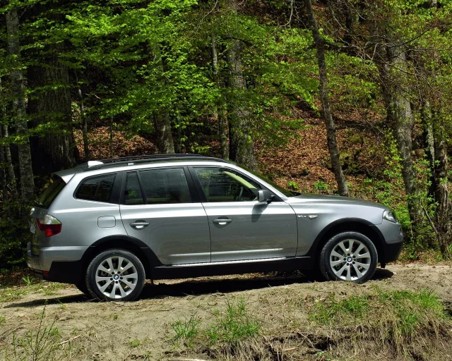 BMW X3 2004 кросовер — 14