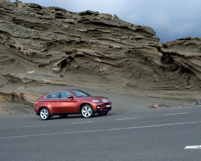 BMW X6 2008 crossover — 25