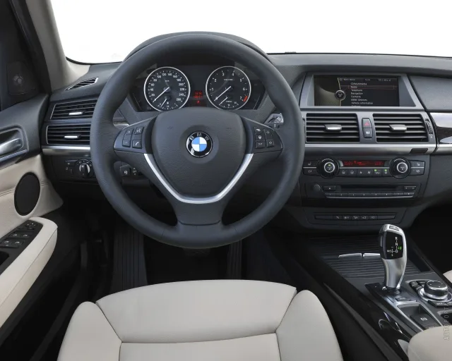 BMW X5 xDrive40d AT — 16