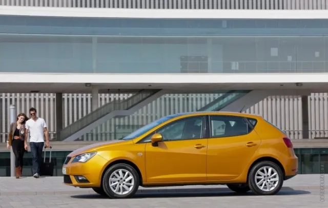SEAT Ibiza 2012 (СЕАТ Ибица) хэтчбек — 17