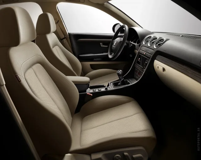 SEAT Exeo 1.6 MT Reference — 13