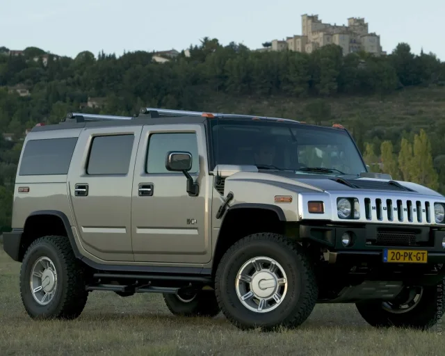 Hummer H2 позашляховик — 21
