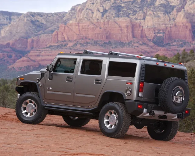 Hummer H2 позашляховик — 22