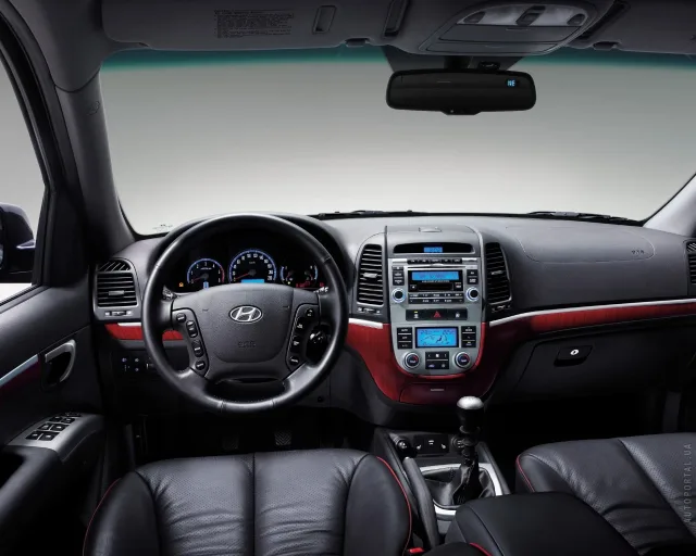 Hyundai Santa Fe 2.7 MT — 4