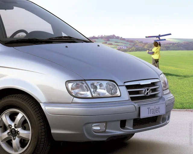 Hyundai Trajet 2.0D MT — 13