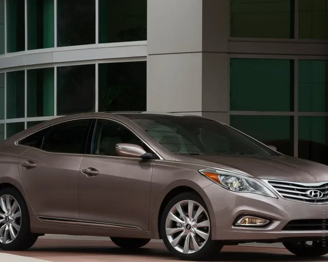 Hyundai Grandeur 2012 (Хюндай, Хундай Грандер) седан — 25