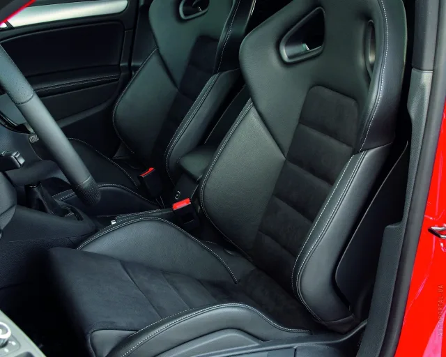 Volkswagen Golf R 2009 (Фольксваген Гольф Р) 5-ти дверный хэтчбек — 6