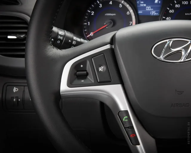 Hyundai Accent 1.6D MT Optima — 8