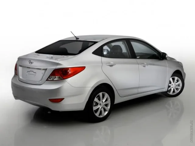 Hyundai Accent 1.6D MT Optima — 16