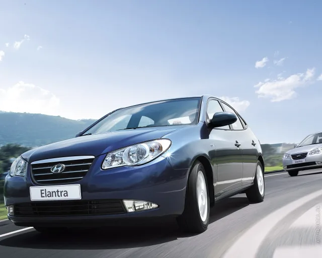 Hyundai Elantra HD седан — 18