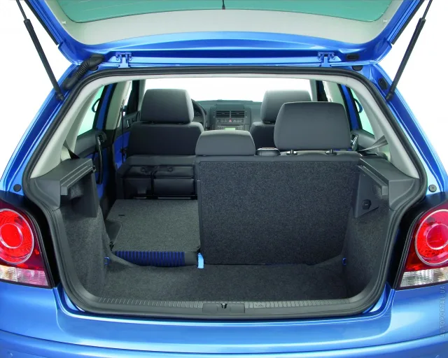 Volkswagen Polo 9N (Фольксваген Поло) 5-ти дверный хэтчбек — 3