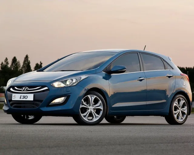 Hyundai i30 2012 (Хюндай, Хундай и30) хэтчбек — 22