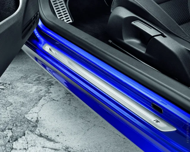 Volkswagen Golf R 2009 (Фольксваген Гольф Р) 5-ти дверный хэтчбек — 5
