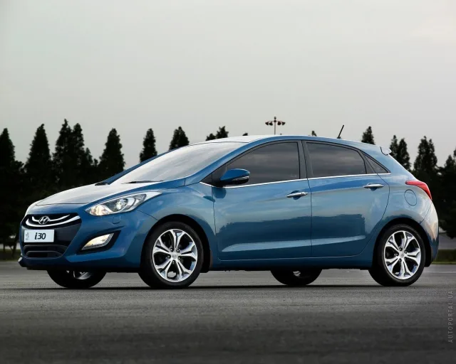 Hyundai i30 2012 (Хюндай, Хундай и30) хэтчбек — 23
