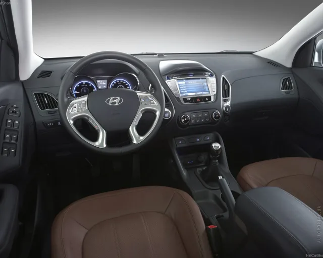Hyundai ix35 2.0 4WD AT Comfort — 11