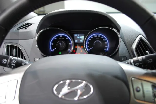 Hyundai ix35 2.0 4WD AT Comfort — 12