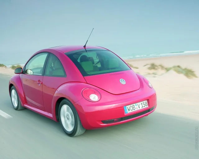 Volkswagen New Beetle 1.8T MT Highline — 11